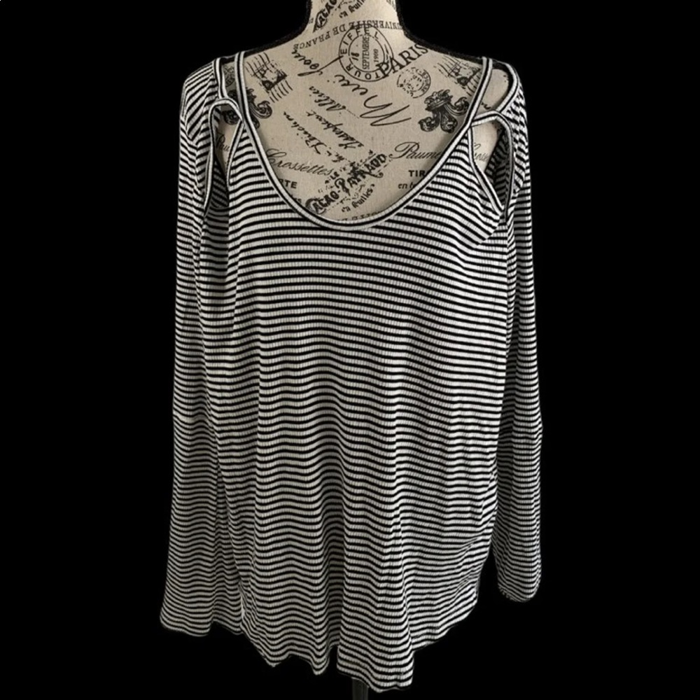 Curve Revolution women's 3X striped Blouse